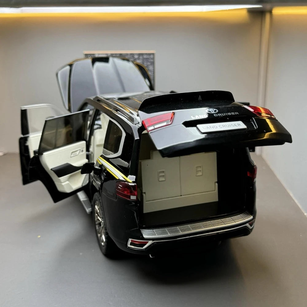 [TOY] 1:24 Toyota 2021 Land Cruiser LC300 Black Model Car Die-Cast