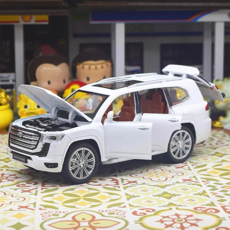 Toyota 2021 Land Cruiser LC300 White 1:24 – model wyświetlacza odlewany z metalu