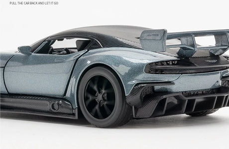 [TOY] 1:32 Aston Martin 2015 Vulcan modellbil Die-Cast