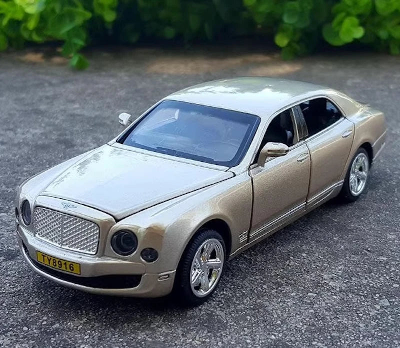 [TOY] 1:32 Bentley 2014 Mulsanne Gold Model Car Die-Cast
