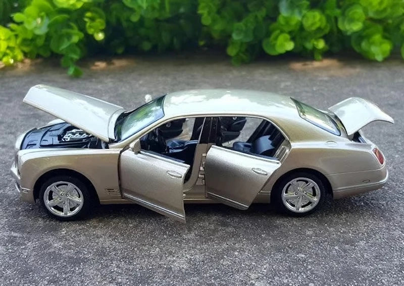 [TOY] 1:32 Bentley 2014 Mulsanne Gold Model Car Die-Cast