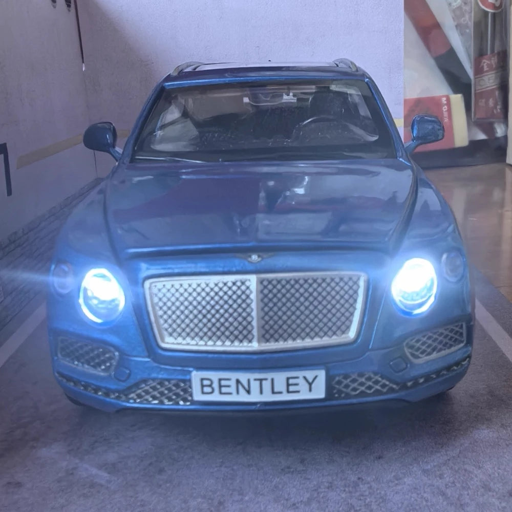 [TOY] 1:32 Bentley 2016 Bentayga Model Car Die-Cast