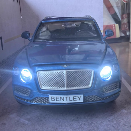 [TOY] 1:32 Bentley 2016 Bentayga Model Car Die-Cast