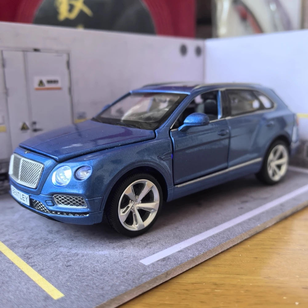 [TOY] 1:32 Bentley 2016 Bentayga Model Car Die-Cast