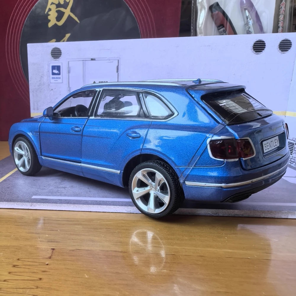 [TOY] 1:32 Bentley 2016 Bentayga Model Car Die-Cast