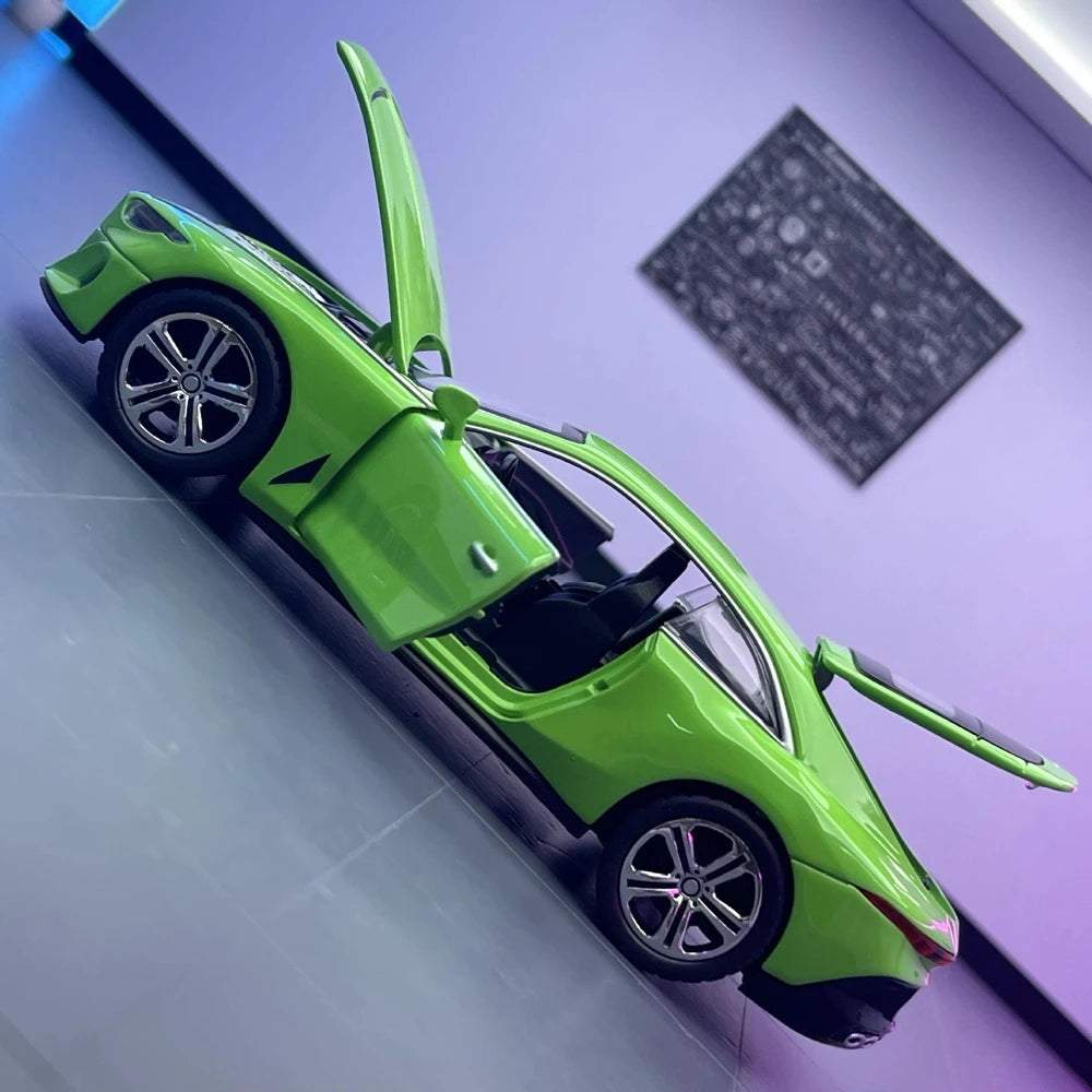 [TOY] 1:32 Bentley 2023 Mulliner Batur Green Model Car Die-Cast