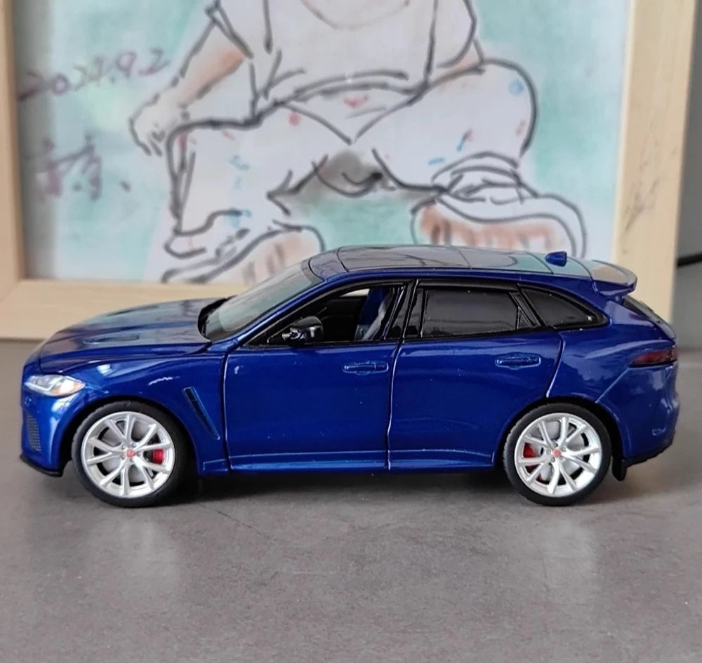 [TOY] 1:32 Jaguar 2017 F-PACE Blue Model Car Die-Cast