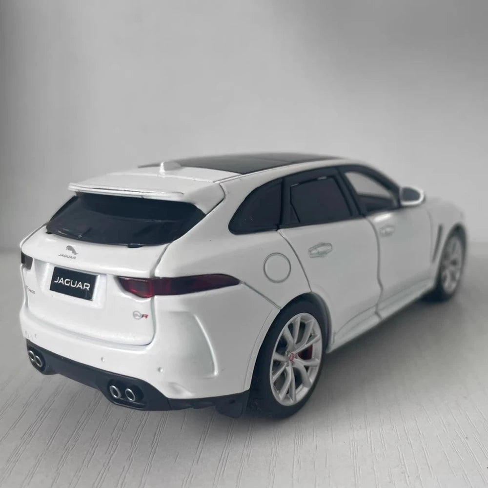 [TOY] 1:32 Jaguar 2017 F-PACE White Model Car Die-Cast