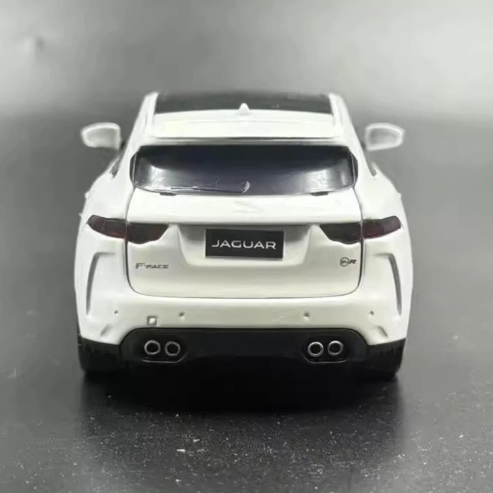 [TOY] 1:32 Jaguar 2017 F-PACE White Model Car Die-Cast