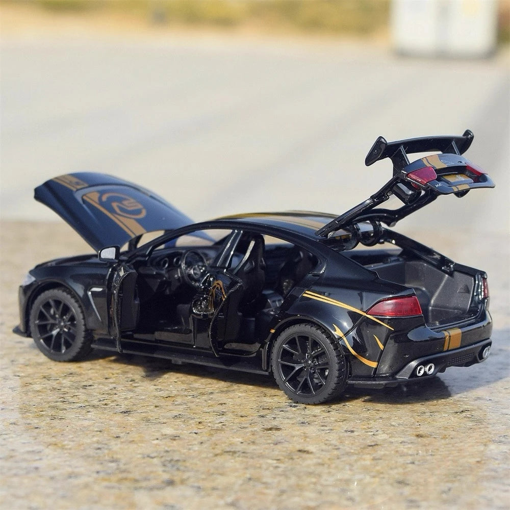 [TOY] 1:32 Jaguar 2017 XE SV Project 8 Black Model Car Die-Cast