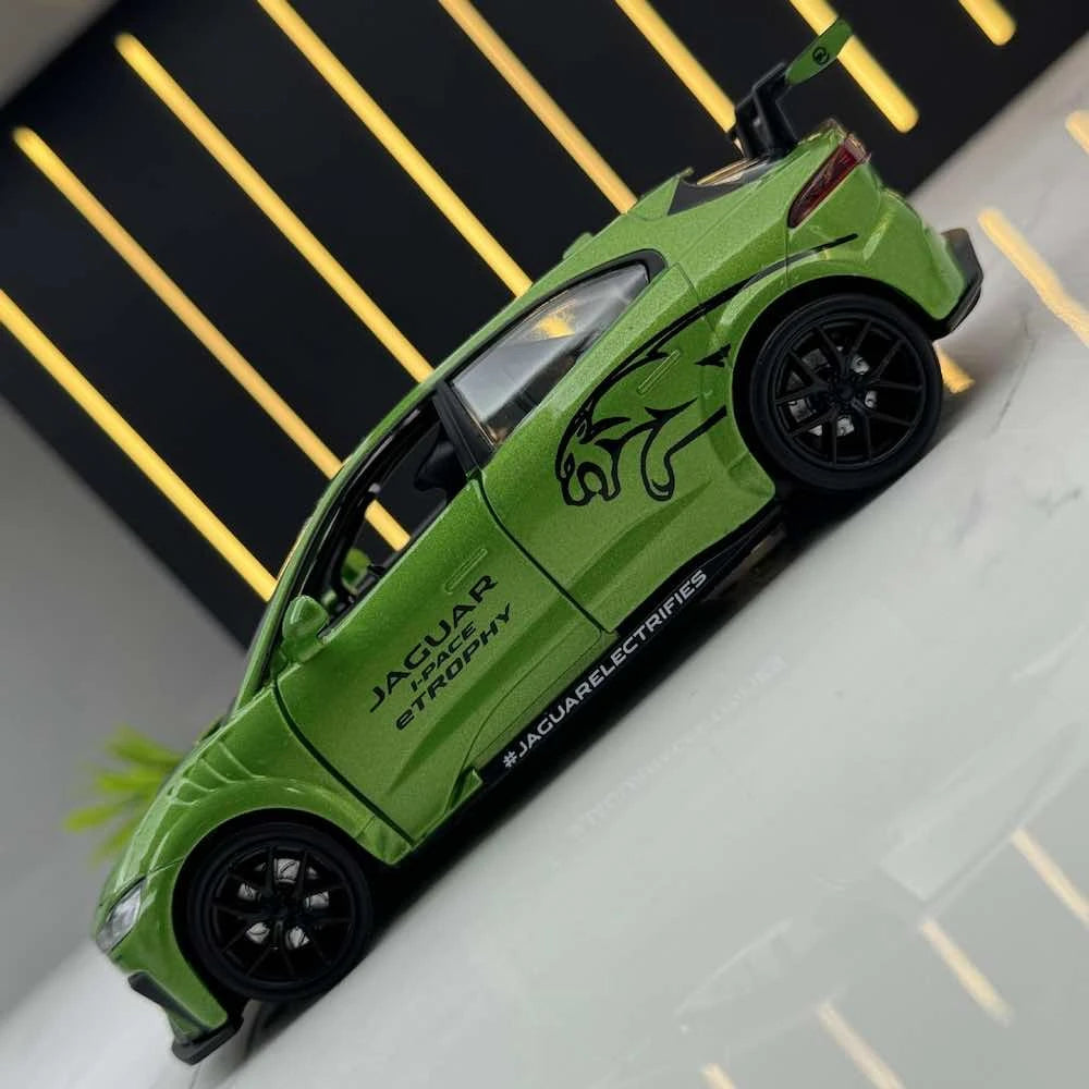 [TOY] 1:32 Jaguar 2018 I-Pace eTrophy Green Model Car Die-Cast