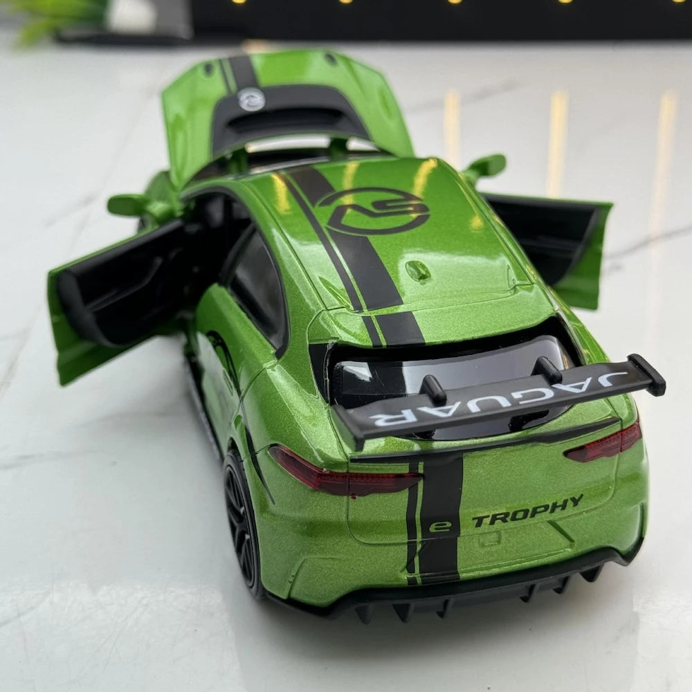 [TOY] 1:32 Jaguar 2018 I-Pace eTrophy Green Model Car Die-Cast