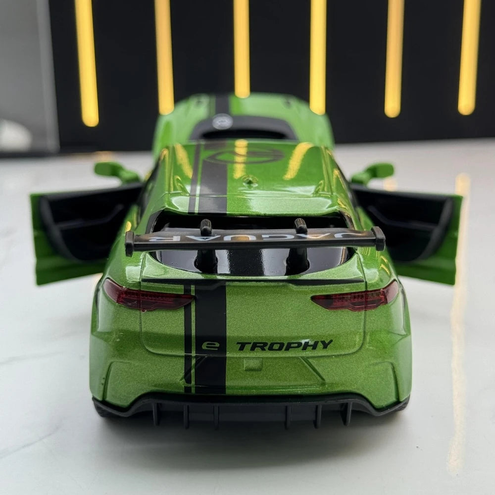 [TOY] 1:32 Jaguar 2018 I-Pace eTrophy Green Model Car Die-Cast