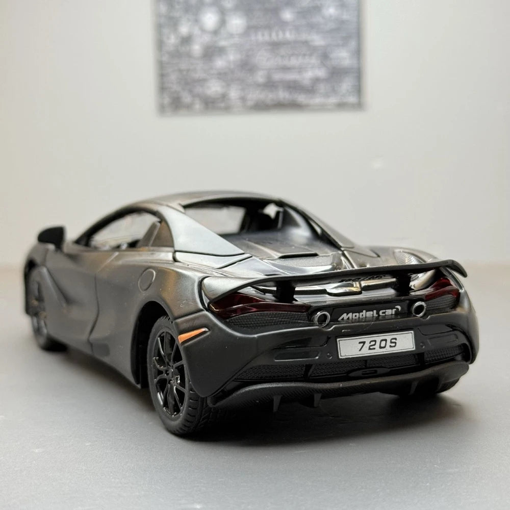 [TOY] 1:32 McLaren 2017 720S Black Model Car Die-Cast
