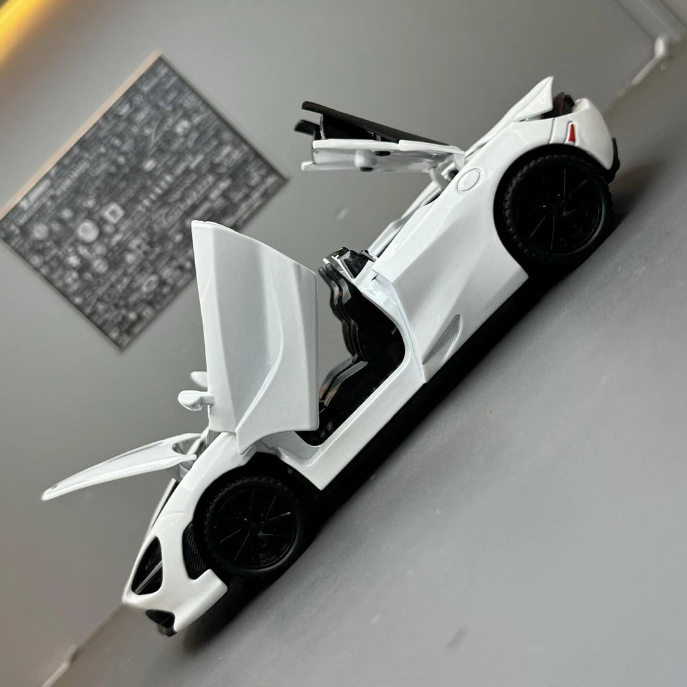 [TOY] 1:32 McLaren 2017 720S White Model Car Die-Cast