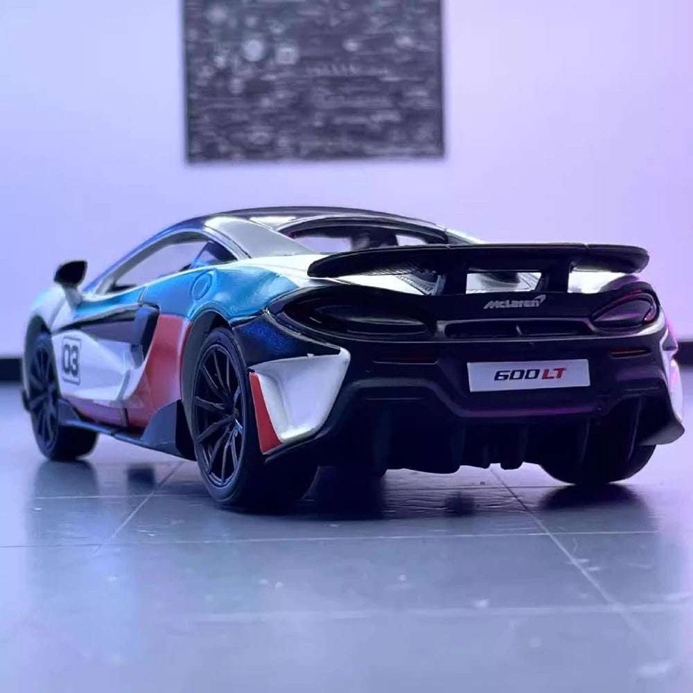 [TOY] 1:32 McLaren 2018 600LT #3 Model Car Die-Cast