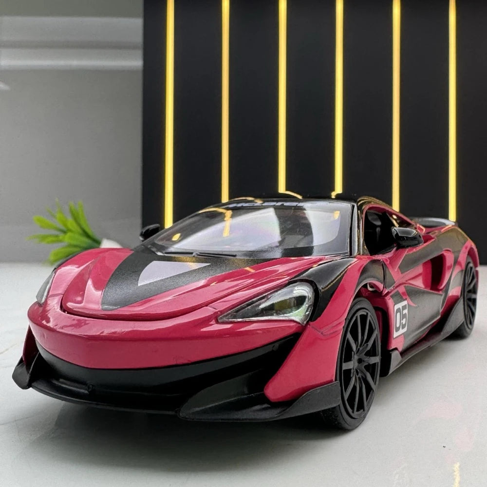 [TOY] 1:32 McLaren 2018 600LT #5 modelauto Die-Cast