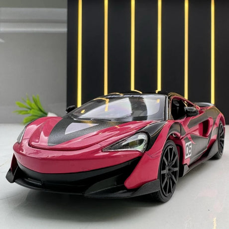 McLaren 2018 600LT #5 1:32 diecast display model - view 2