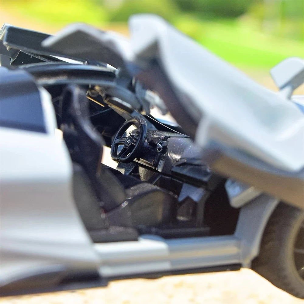 [TOY] 1:32 McLaren 2021 765LT Gray Model Car Die-Cast