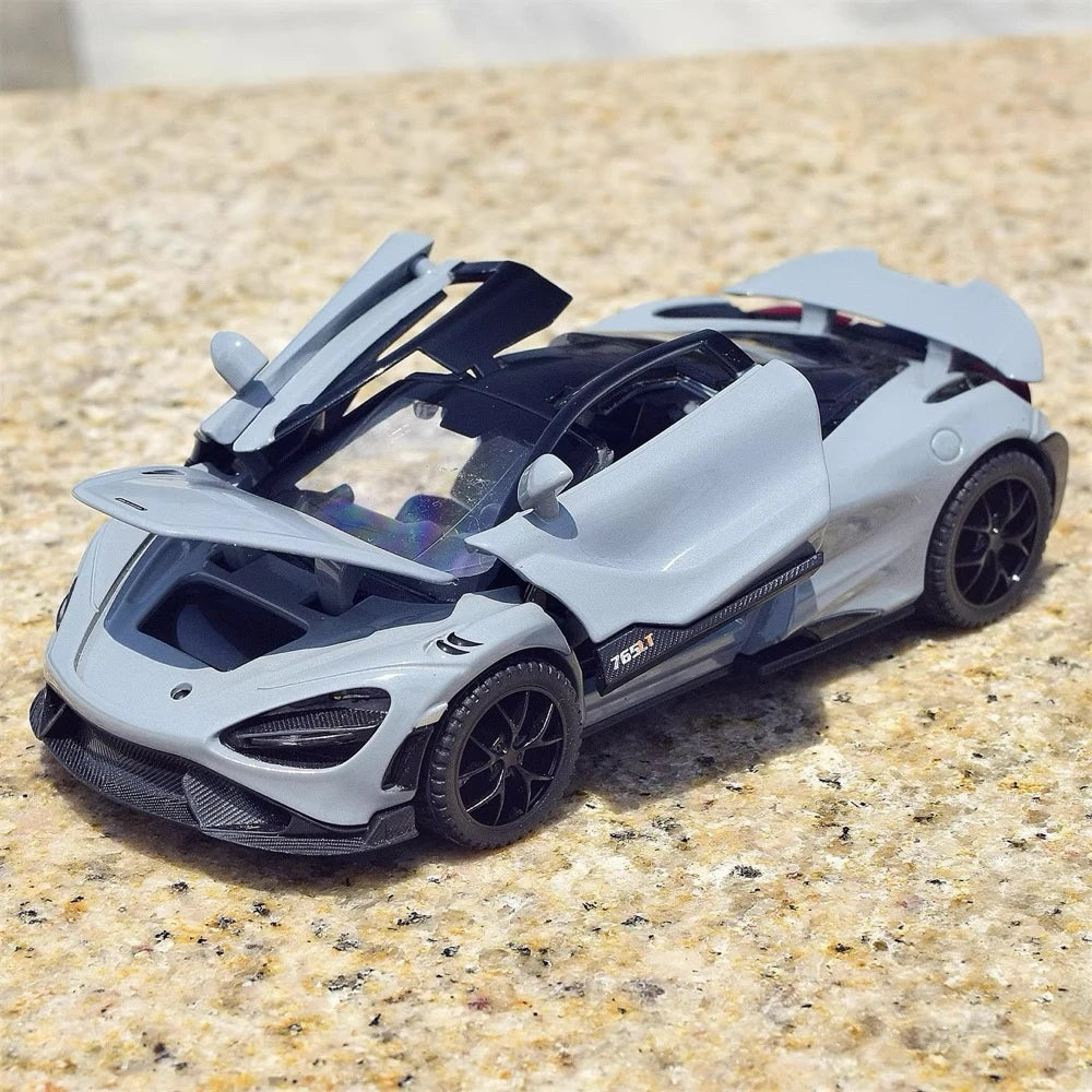 [TOY] 1:32 McLaren 2021 765LT Gray Model Car Die-Cast
