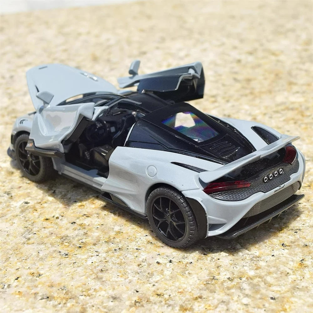 [TOY] 1:32 McLaren 2021 765LT Gray Model Car Die-Cast