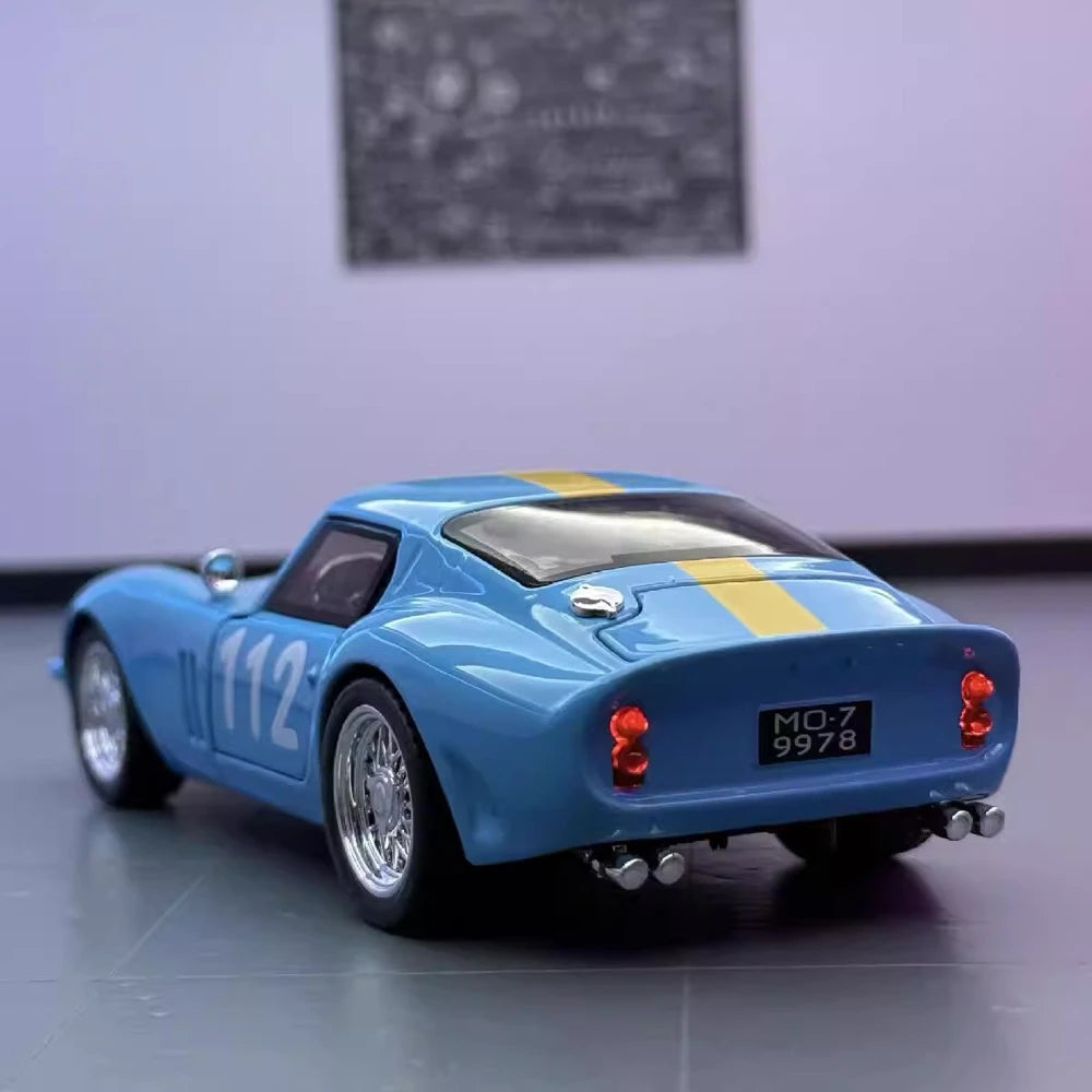 [TOY] 1:32 Ferrari 1962 250 GTO Blue Model Car Die-Cast