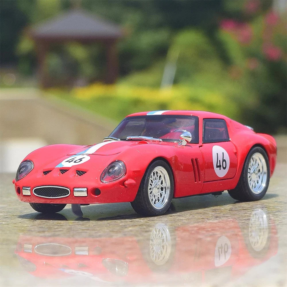 [TOY] 1:32 Ferrari 1962 250 GTO Red Model Car Die-Cast