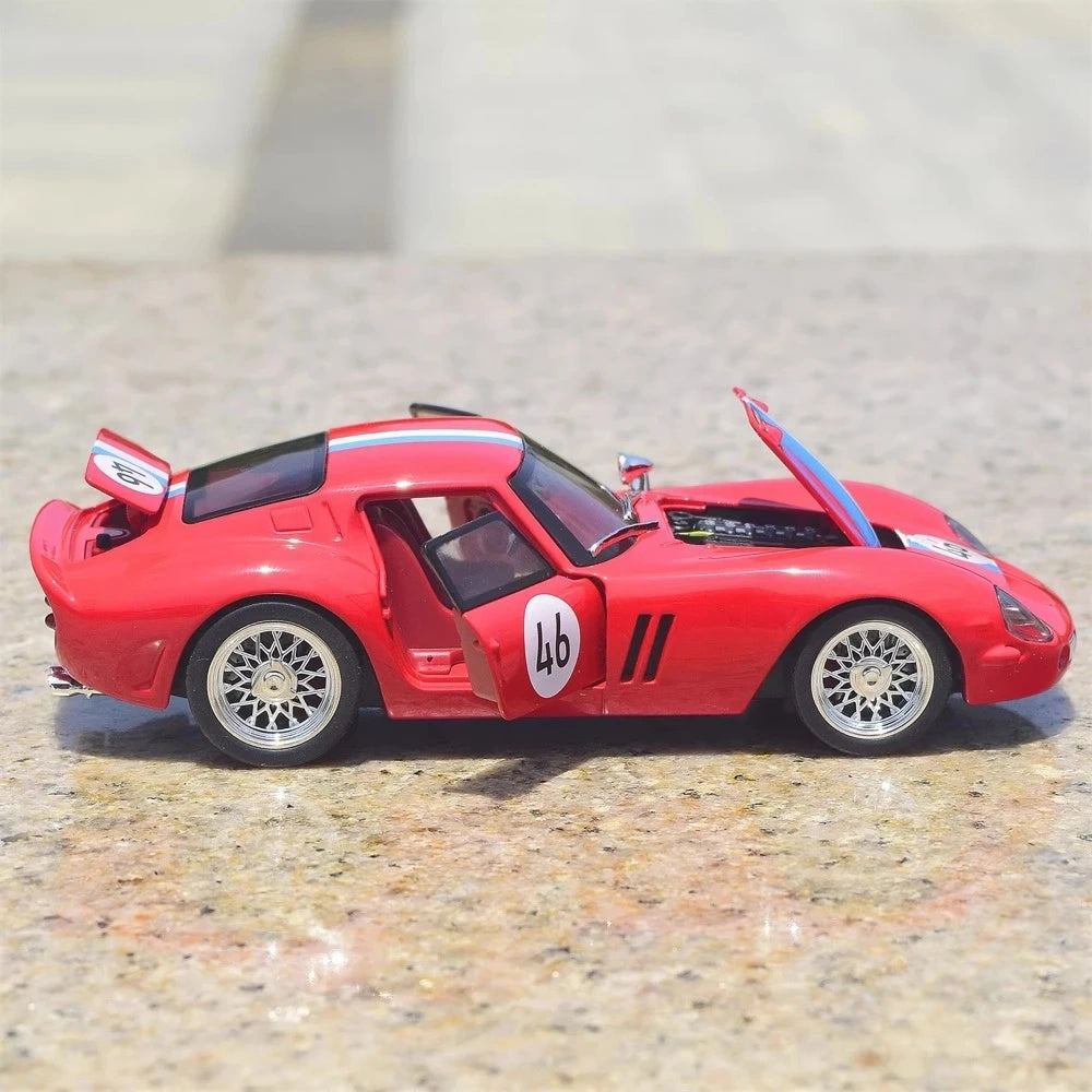 [TOY] 1:32 Ferrari 1962 250 GTO Red Model Car Die-Cast