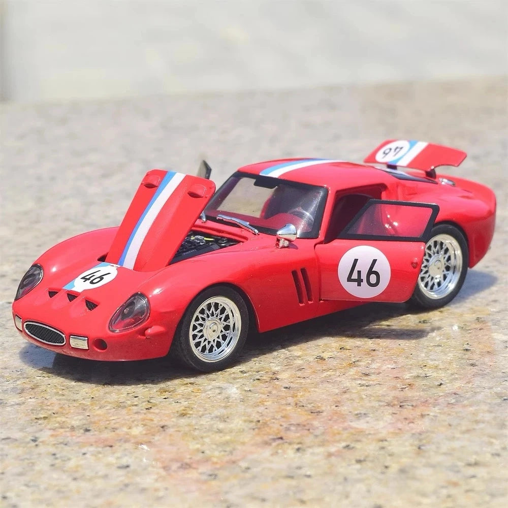 [TOY] 1:32 Ferrari 1962 250 GTO Red Model Car Die-Cast