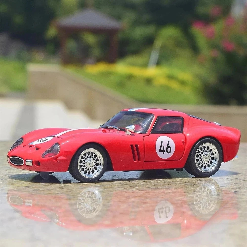 [TOY] 1:32 Ferrari 1962 250 GTO Red Model Car Die-Cast