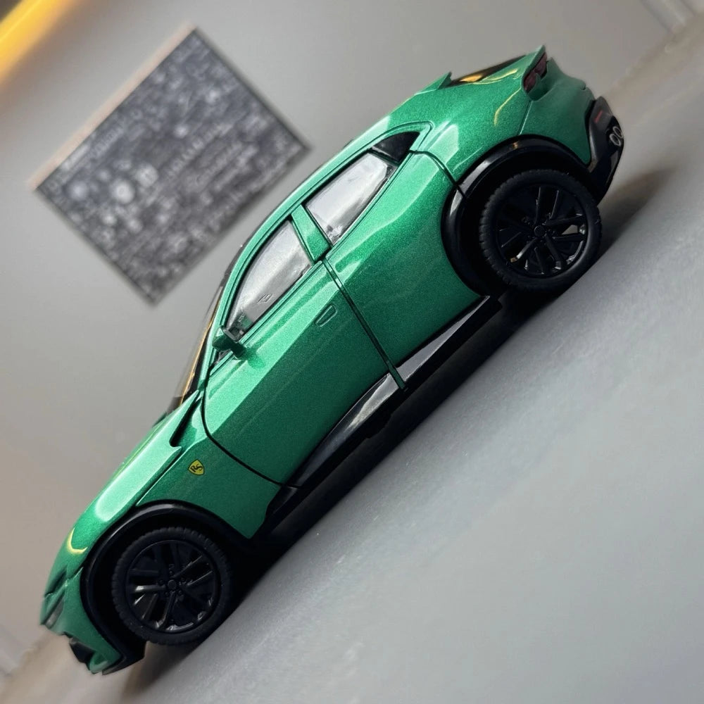 [TOY] 1:32 Ferrari 2023 Purosangue Green Model Car Die-Cast