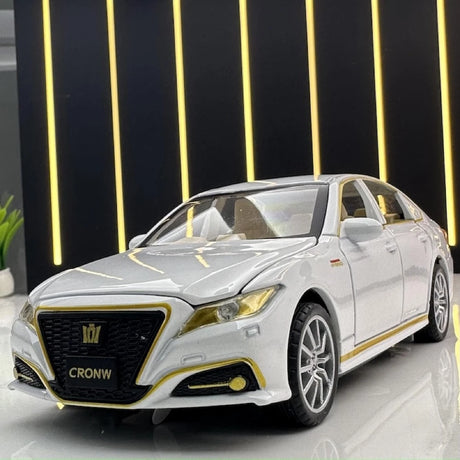 [TOY] 1:32 Toyota 2017 Crown Athlete S vit modellbil Die-Cast