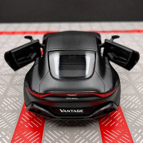 Aston Martin 2018 Vantage Black 1:36 – Modelo de exhibición de fundición a presión