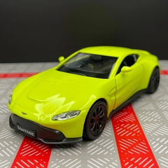 [TOY] 1:36 Aston Martin 2018 Vantage Green Model Car Die-Cast