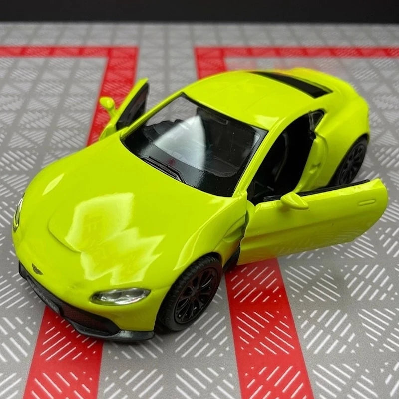 [TOY] 1:36 Aston Martin 2018 Vantage Green Model Car Die-Cast