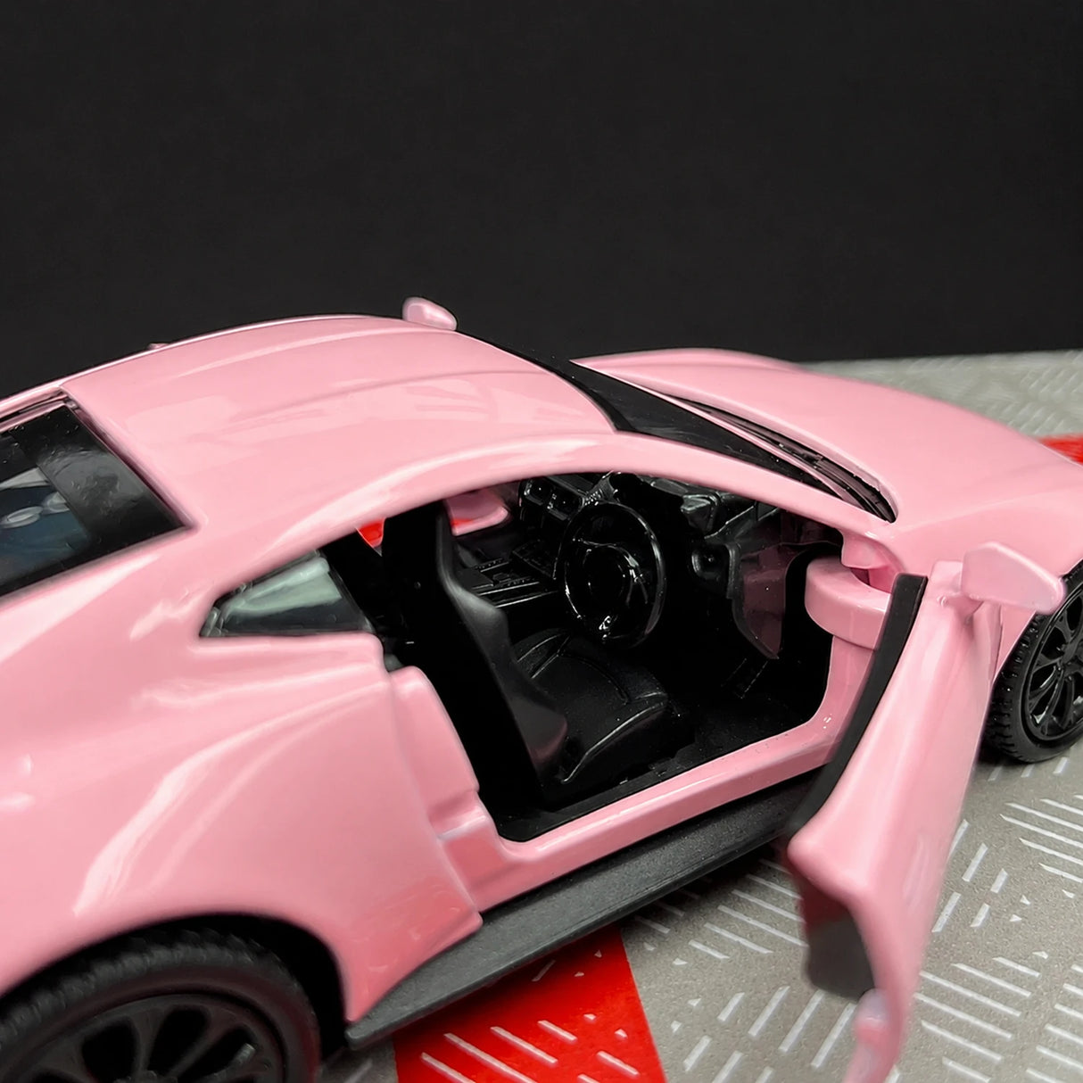 Aston Martin 2018 Vantage Pink 1:36 – Modelo de exhibición de fundición a presión