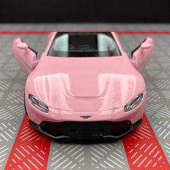 [TOY] 1:36 Aston Martin 2018 Vantage Pink Model Car Die-Cast