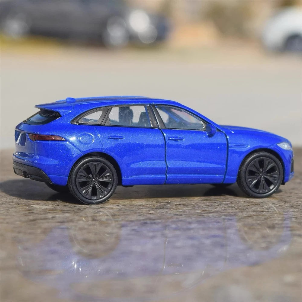 [Welly] 1:36 Jaguar 2017 F-PACE Blue Model Car Die-Cast