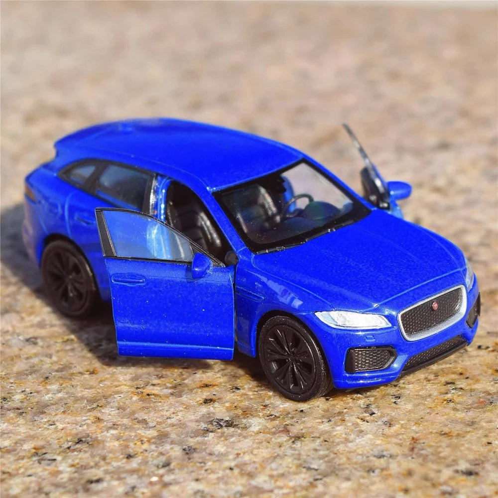 [Welly] 1:36 Jaguar 2017 F-PACE Blue Model Car Die-Cast