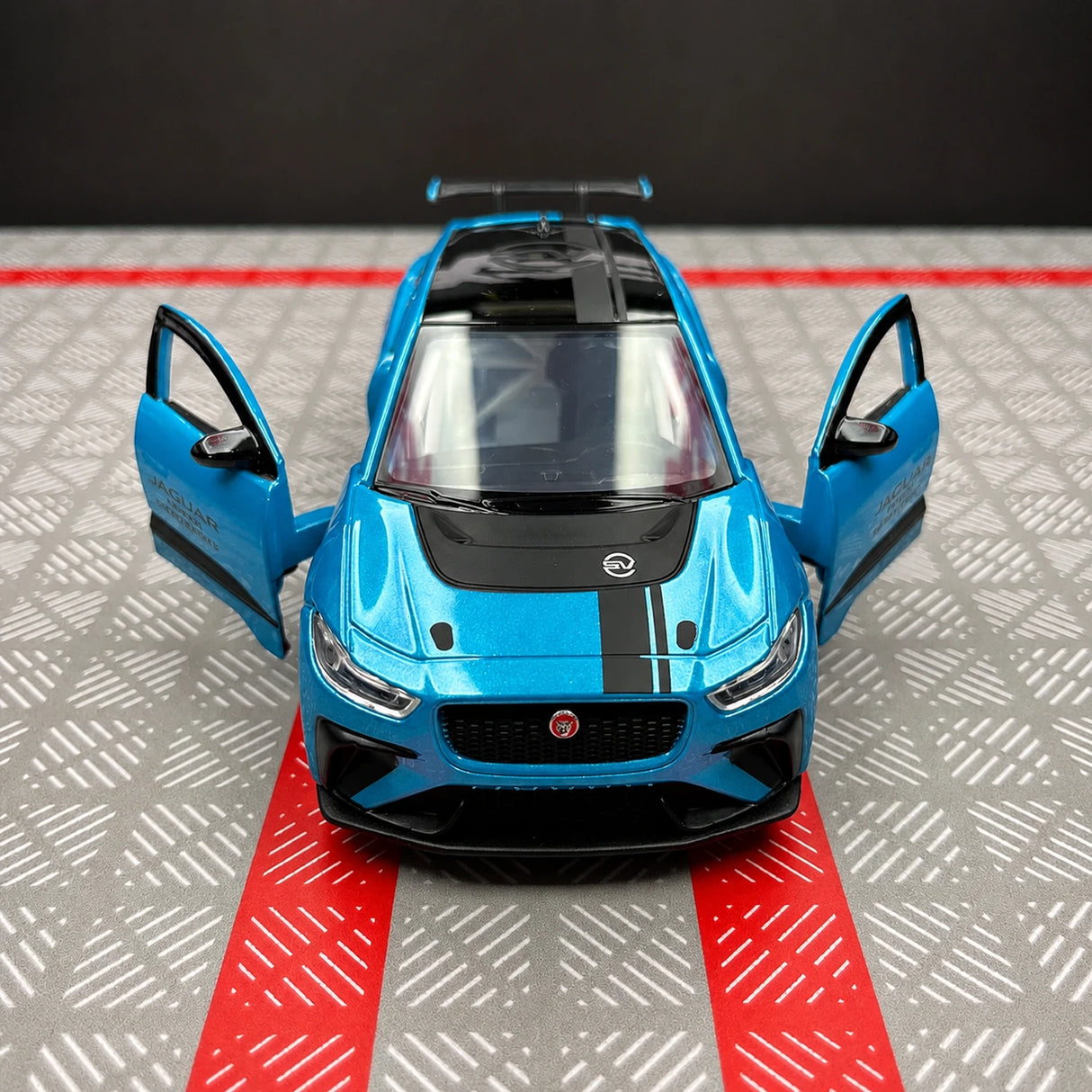 [TOY] 1:36 Jaguar 2018 I-Pace eTrophy blå modellbil Die-Cast