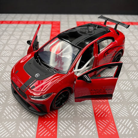 [TOY] 1:36 Jaguar 2018 I-Pace eTrophy röd modellbil Die-Cast