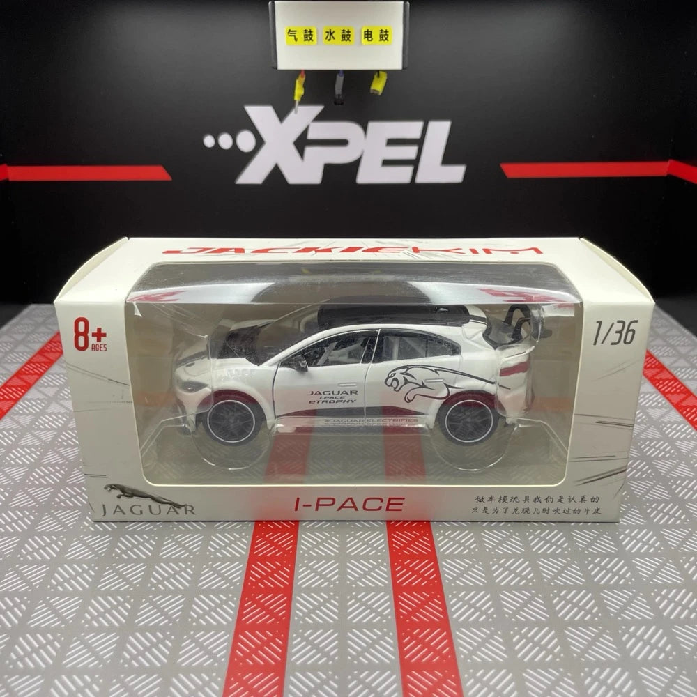 [TOY] 1:36 Jaguar 2018 I-Pace eTrophy White Model Car Die-Cast