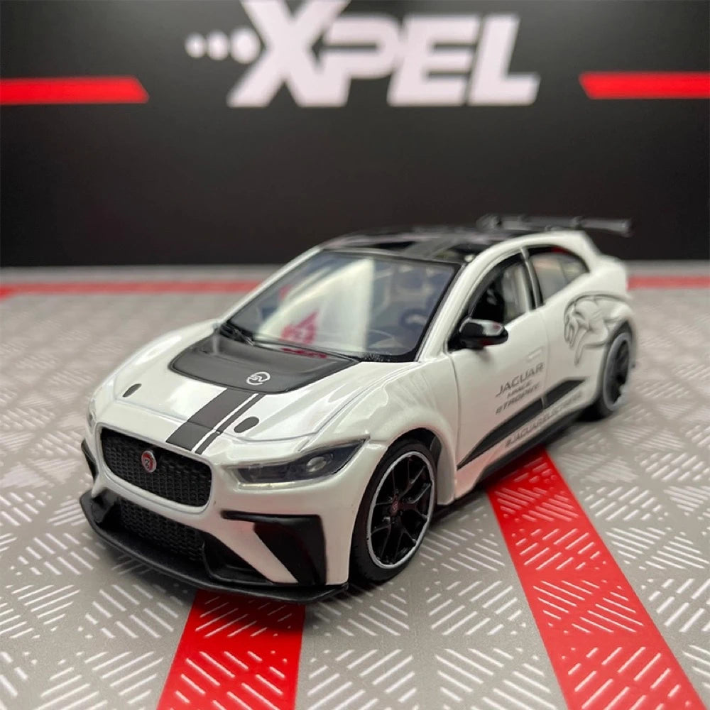 [TOY] 1:36 Jaguar 2018 I-Pace eTrophy White Model Car Die-Cast