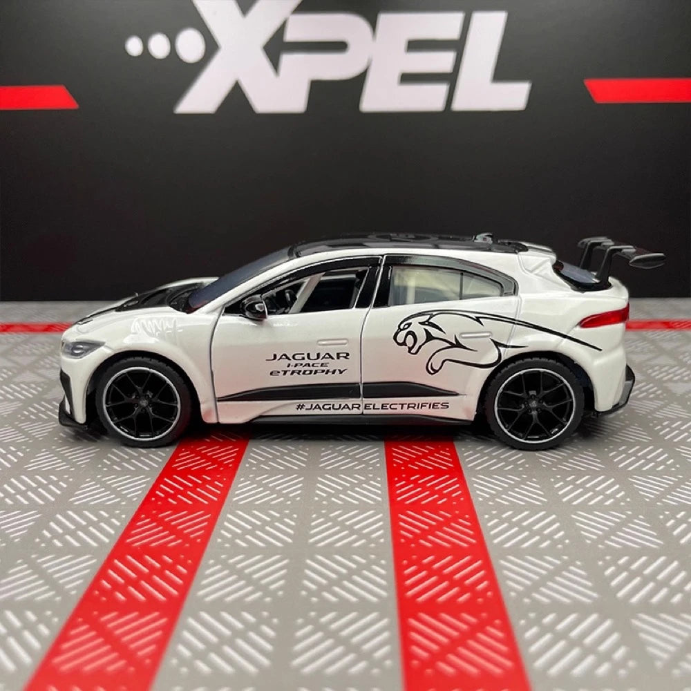 [TOY] 1:36 Jaguar 2018 I-Pace eTrophy White Model Car Die-Cast