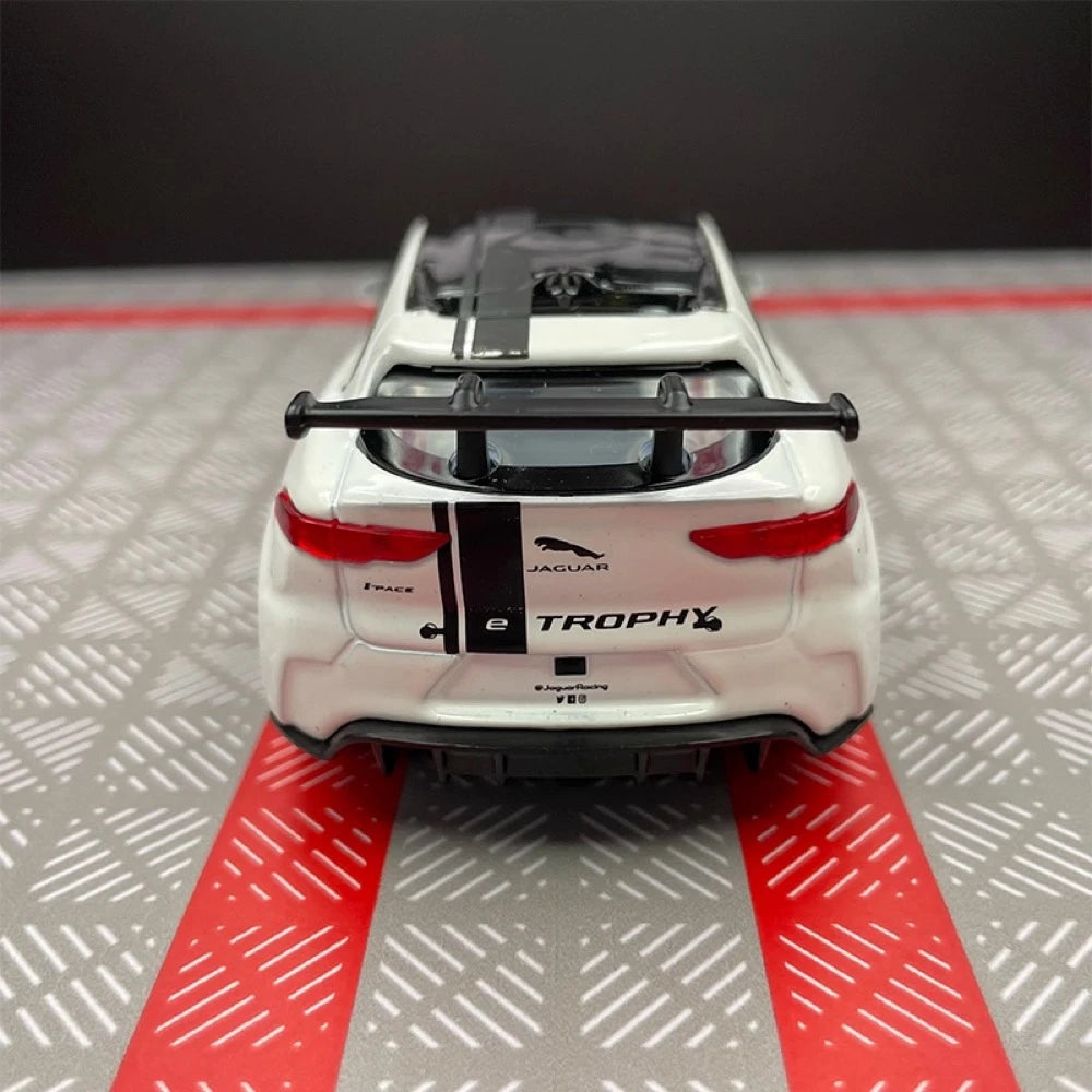 [TOY] 1:36 Jaguar 2018 I-Pace eTrophy White Model Car Die-Cast