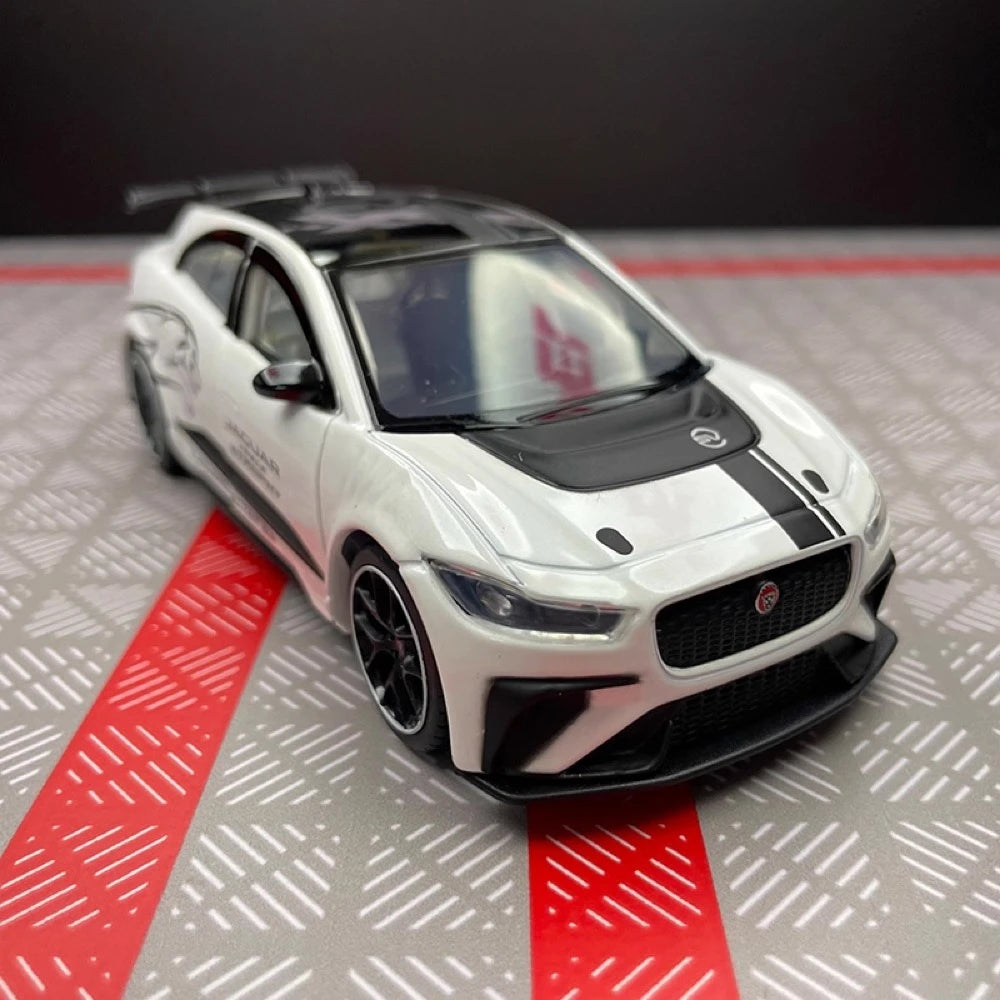 [TOY] 1:36 Jaguar 2018 I-Pace eTrophy White Model Car Die-Cast