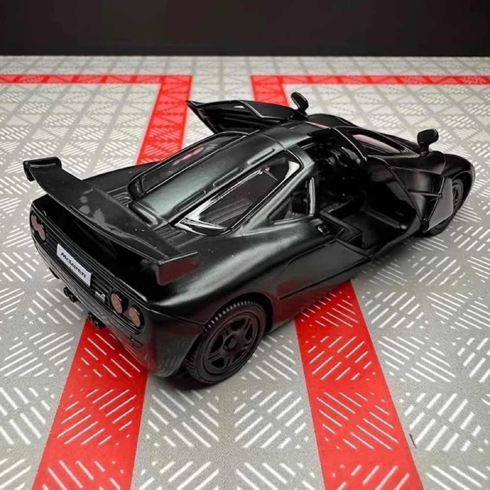 [TOY] 1:36 McLaren 1995 F1 XP5 noir voiture miniature Die-Cast