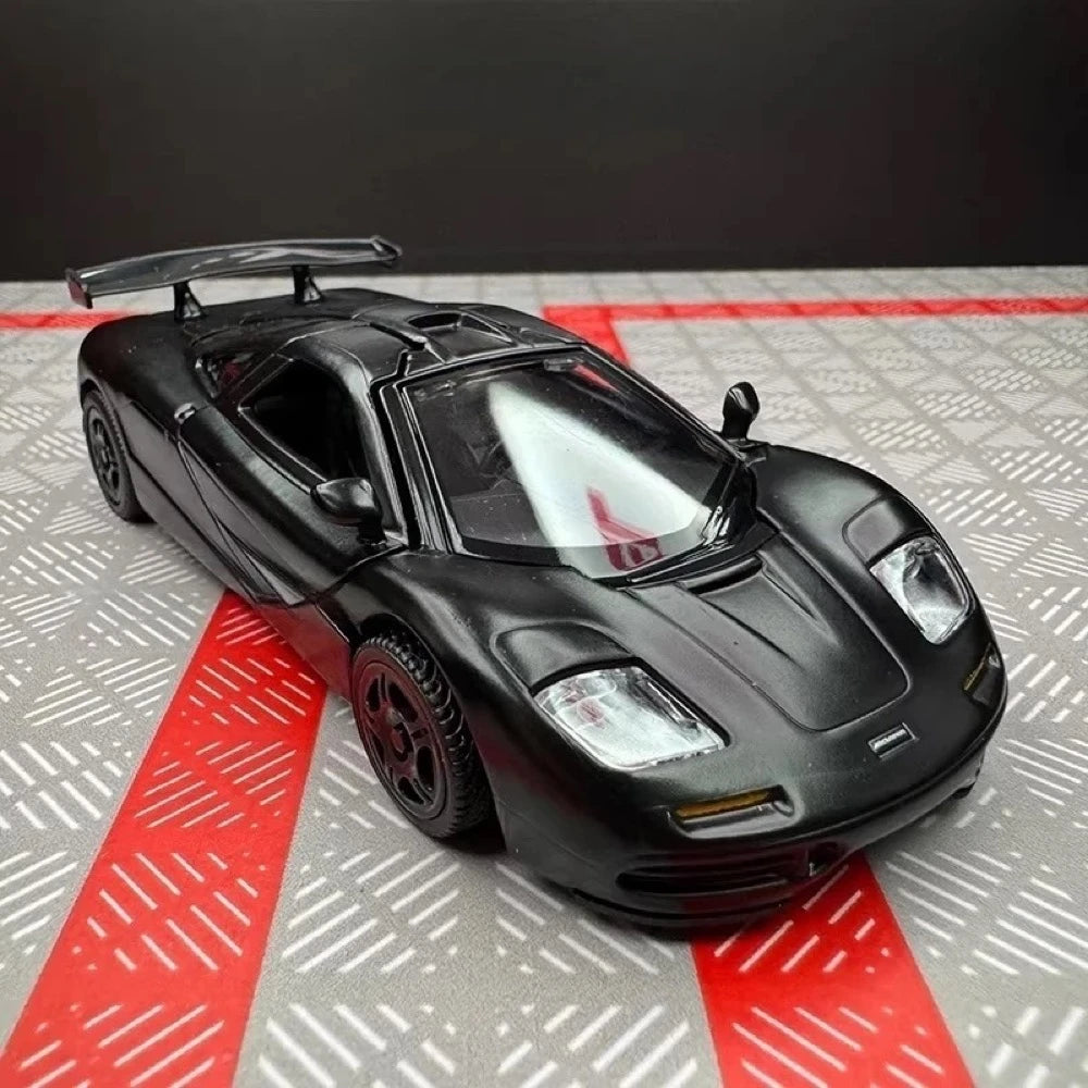 [TOY] 1:36 McLaren 1995 F1 XP5 noir voiture miniature Die-Cast