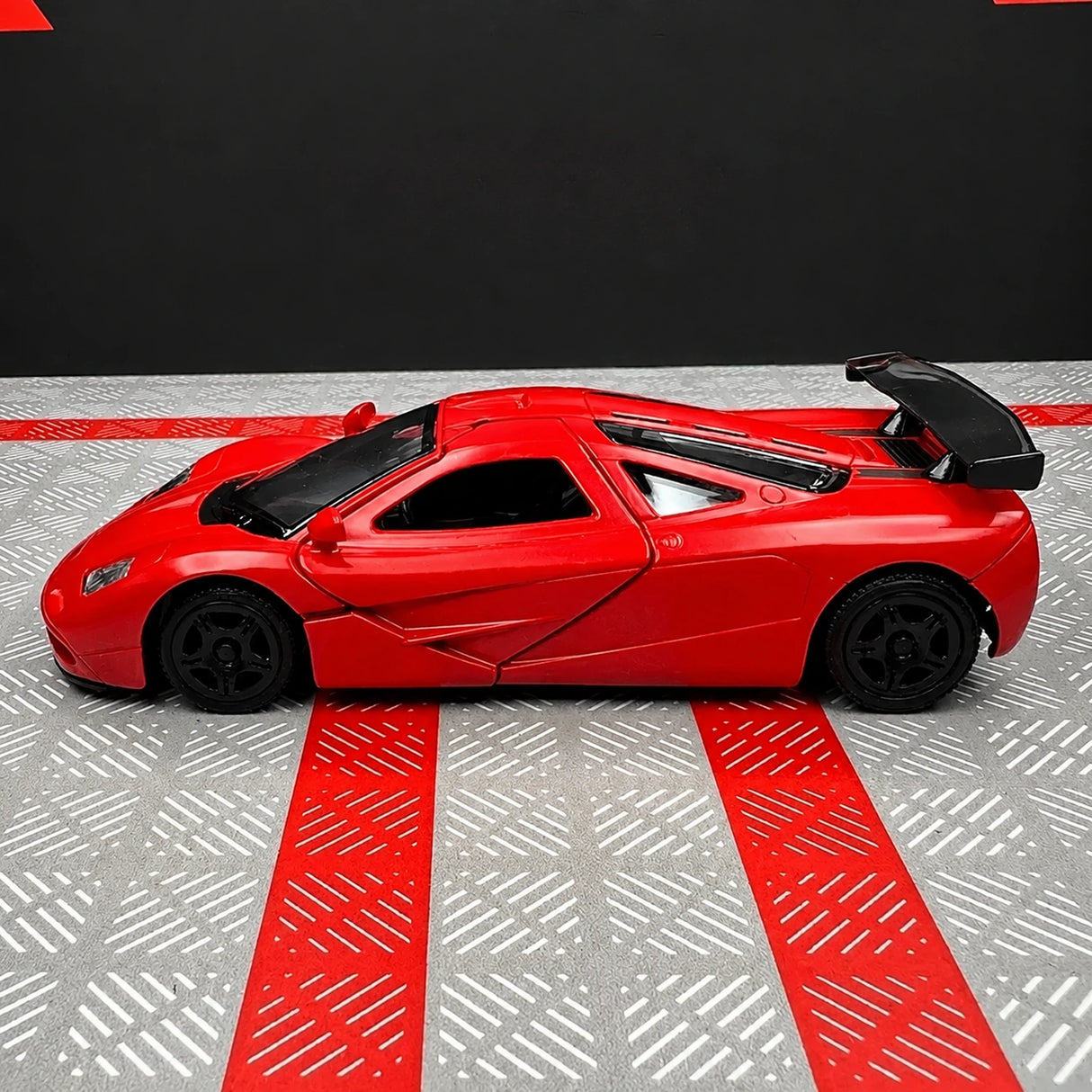 McLaren 1995 F1 XP5 레드 1:36 – 다이캐스트 디스플레이 모델 다이캐스트