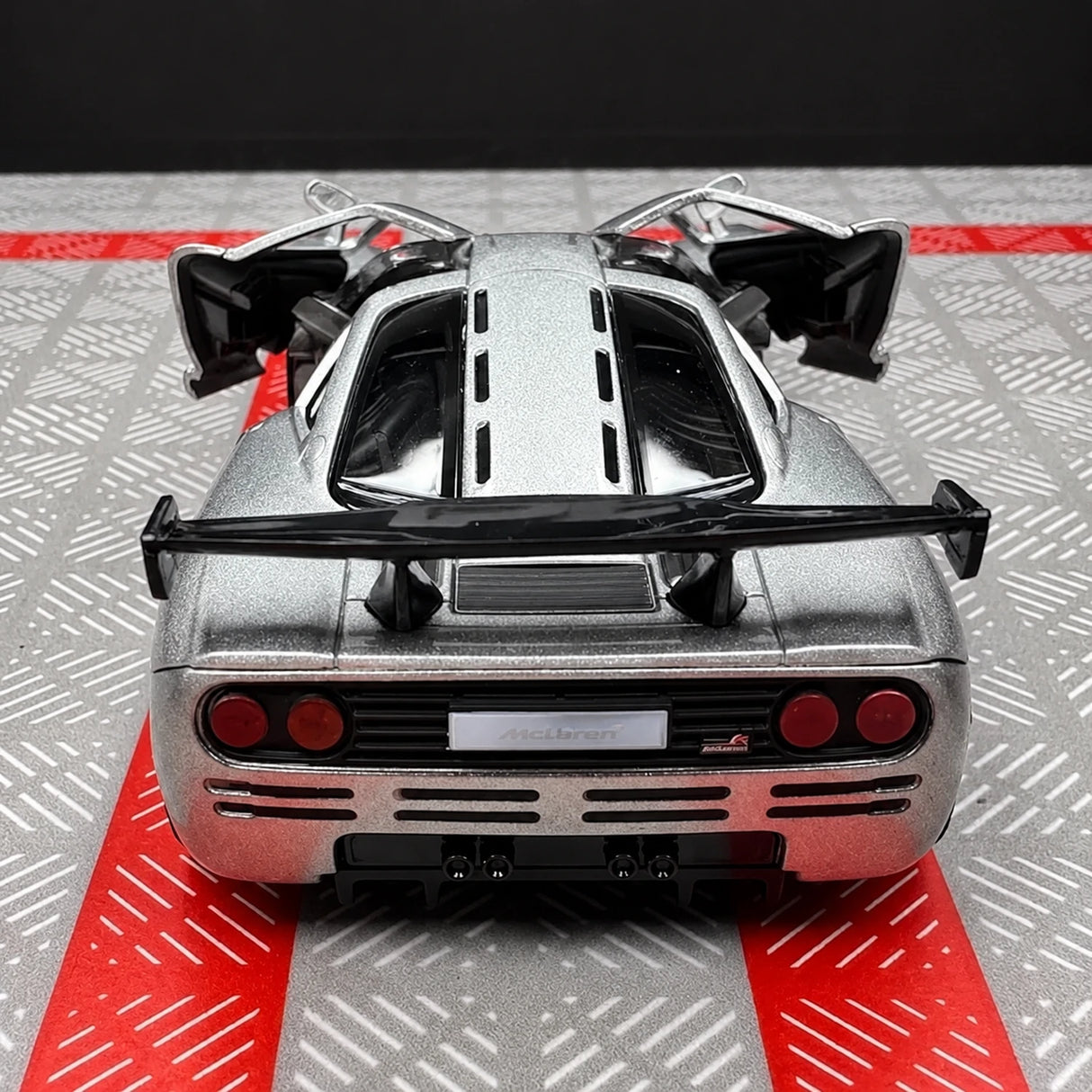 McLaren 1995 F1 XP5 실버 1:36 – 다이캐스트 디스플레이 모델 다이캐스트